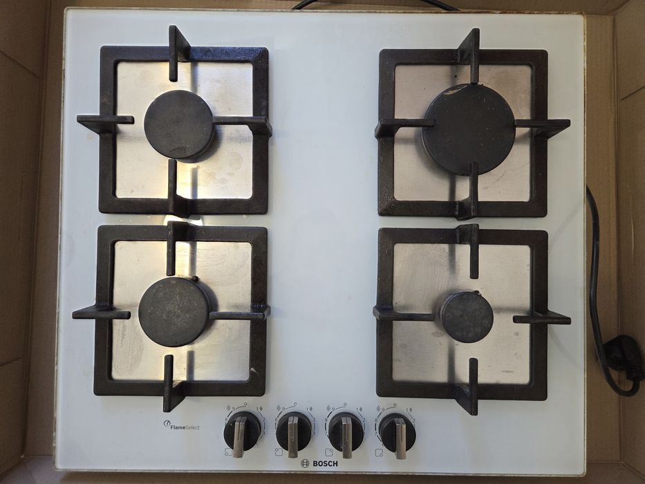 Газовая варочная панель Bosch PPP6A