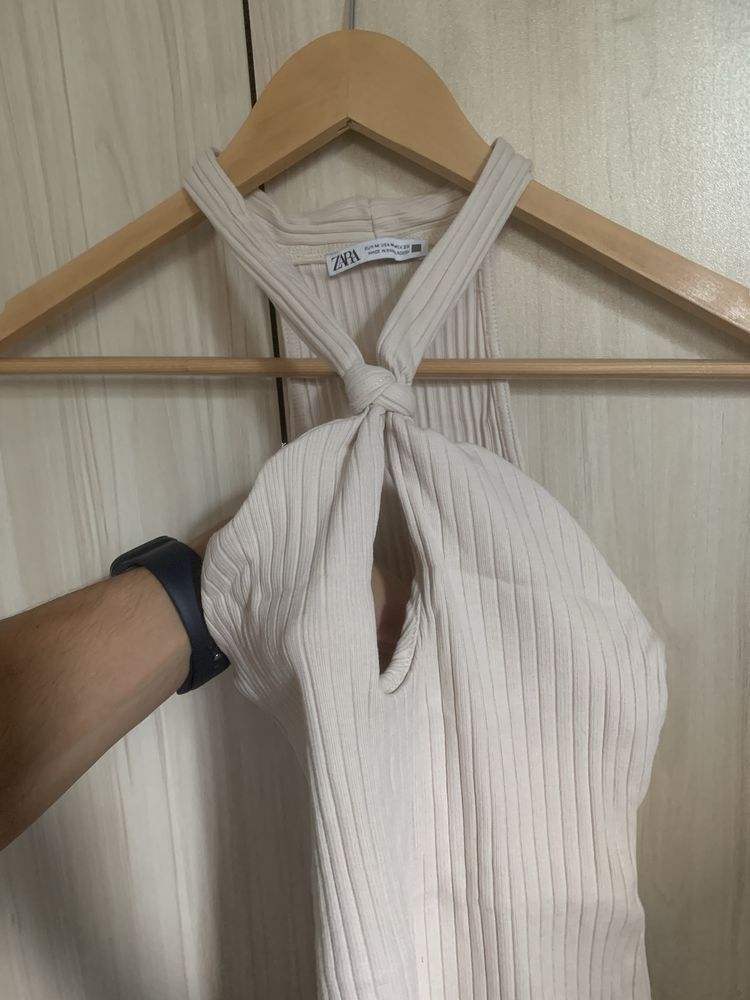 Бежаво боди ZARA размер M