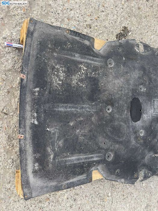 Scut Motor Plastic Material BMW Seria 3 F30 F31 F80 318 320 325 330 2011 - 2018 Cod 7241814 51757241814 [B3233]