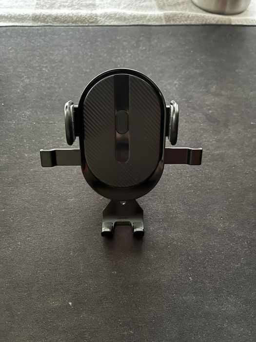 Поставка за телефон за кола