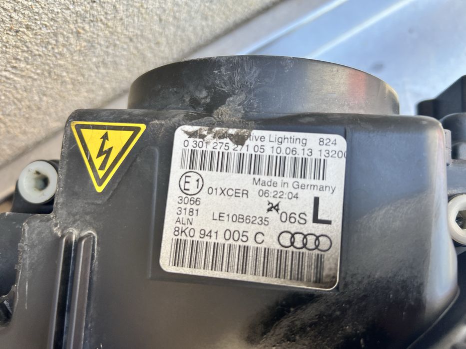 Far stanga bixenon fara adaptiv si led Audi A4 B8 Facelift cu DEFECT