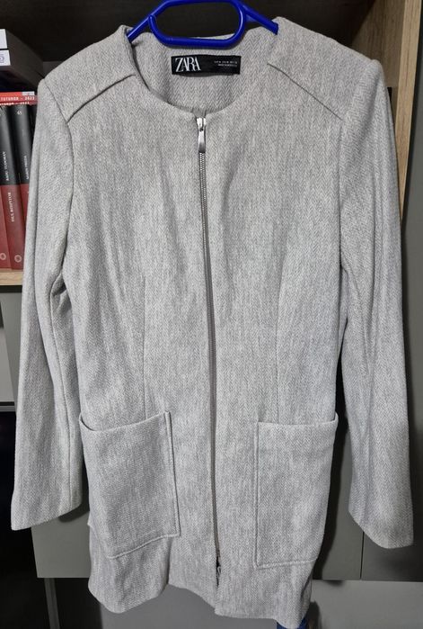 Vand jachetă ZARA