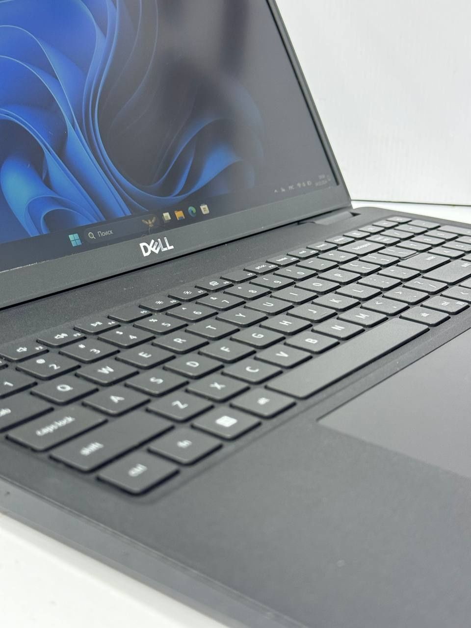 Dell Latitude 3520 notebook