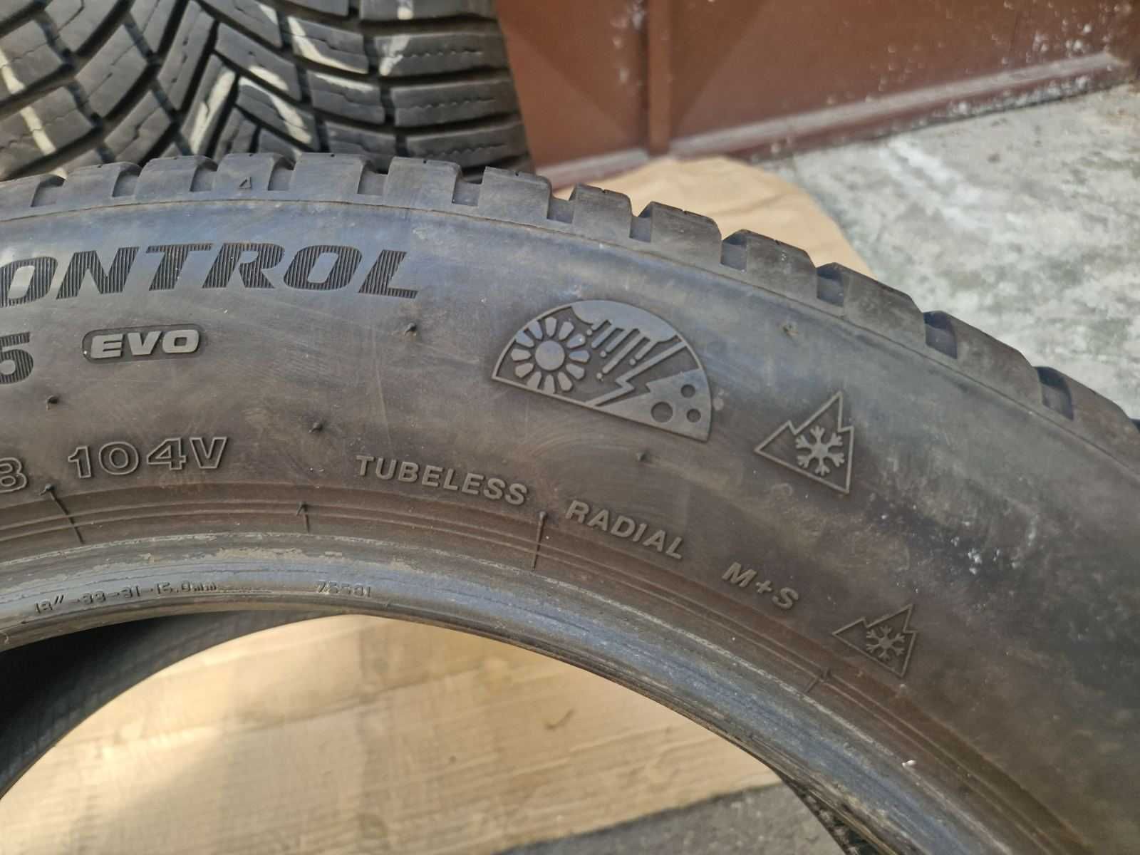 2 Bridgestone R18 235/55
всесезонни гуми
DOT0122