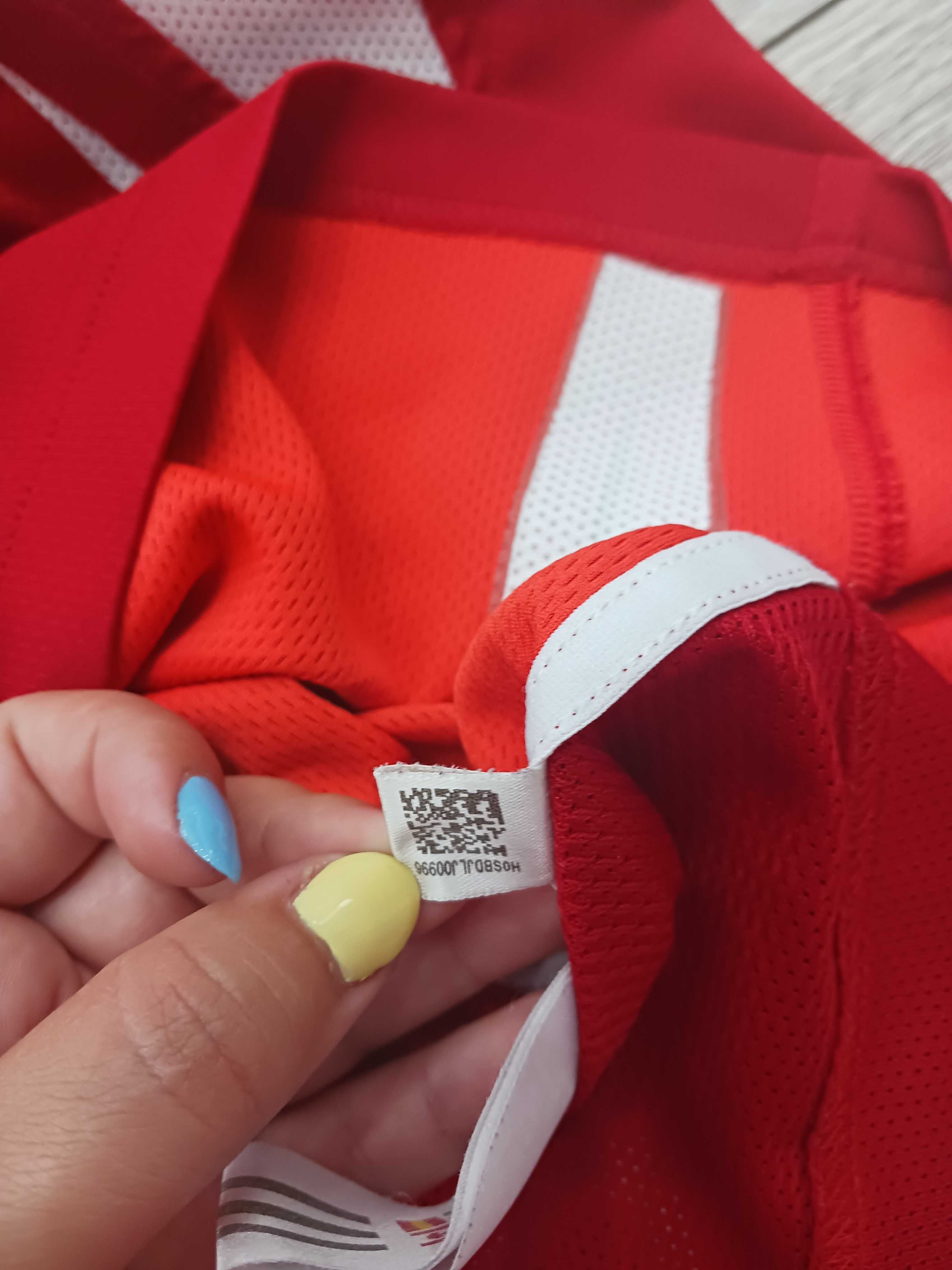 Оригинални тениски на Adidas