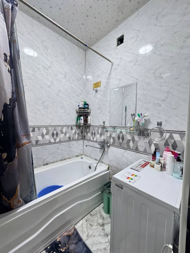 Продам 2 комнаты.Балкон 1,5/6 Чиланзар-5! Метро Хамза 50-квадратов