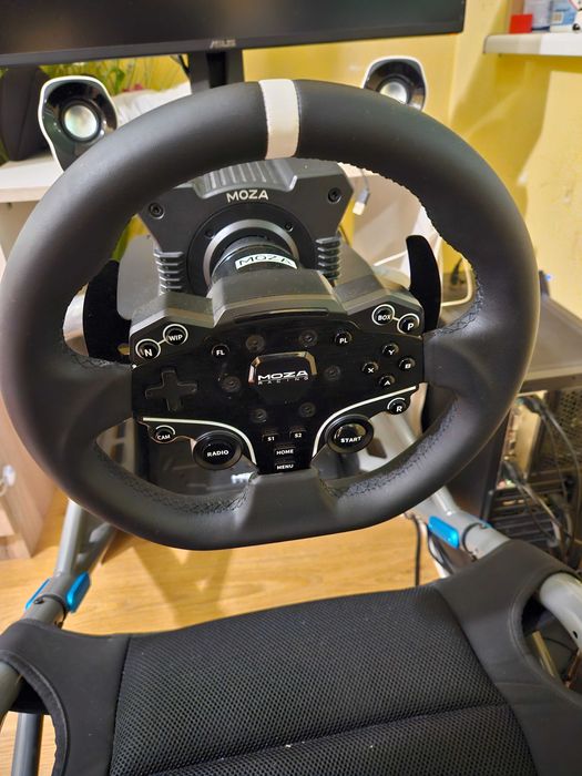 Moza r5  база с волан и load sell  педали   за pc