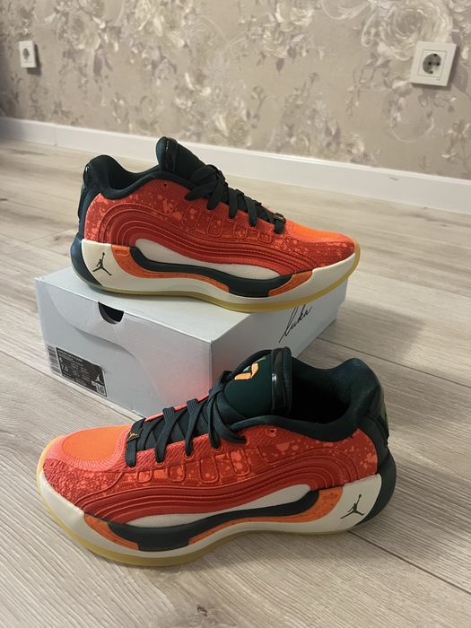 Кроссовки jordan