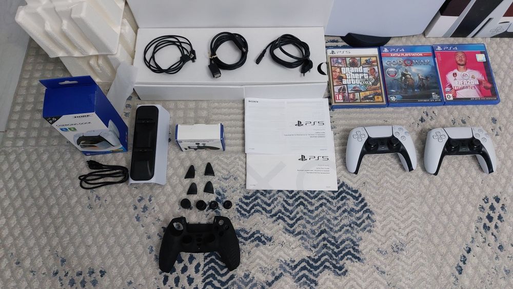 Продам PS5 ЕАС в идеальном состоянии
