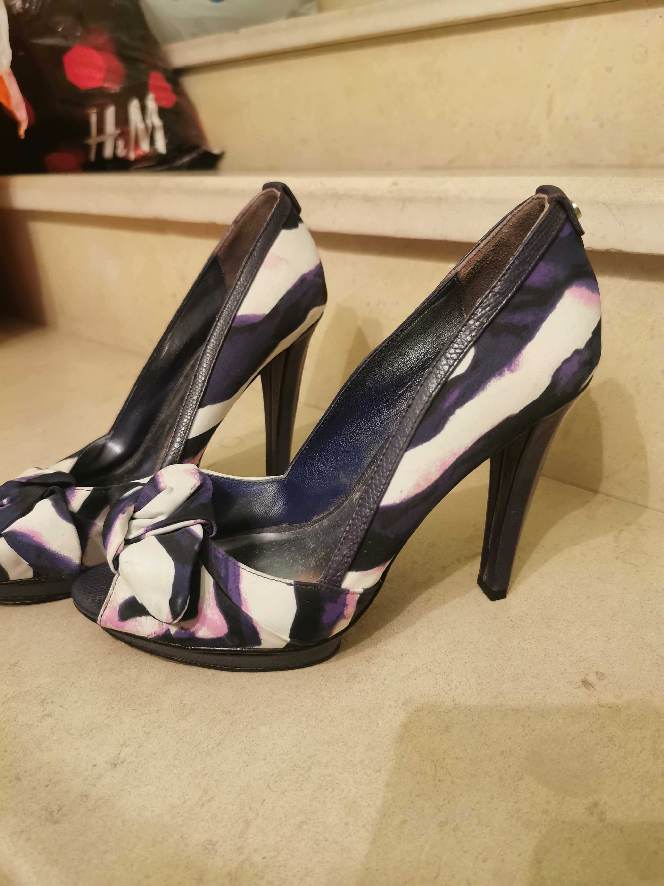 Обувки висок ток Karen Millen