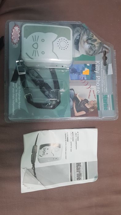 Zgarda emitatoare pentru pisici