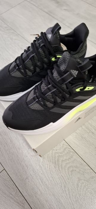 Adidas Nr 42  Nou