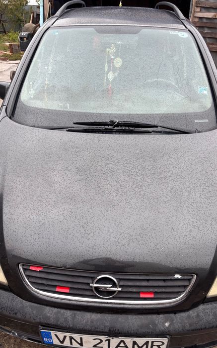 Vând Opel zafira