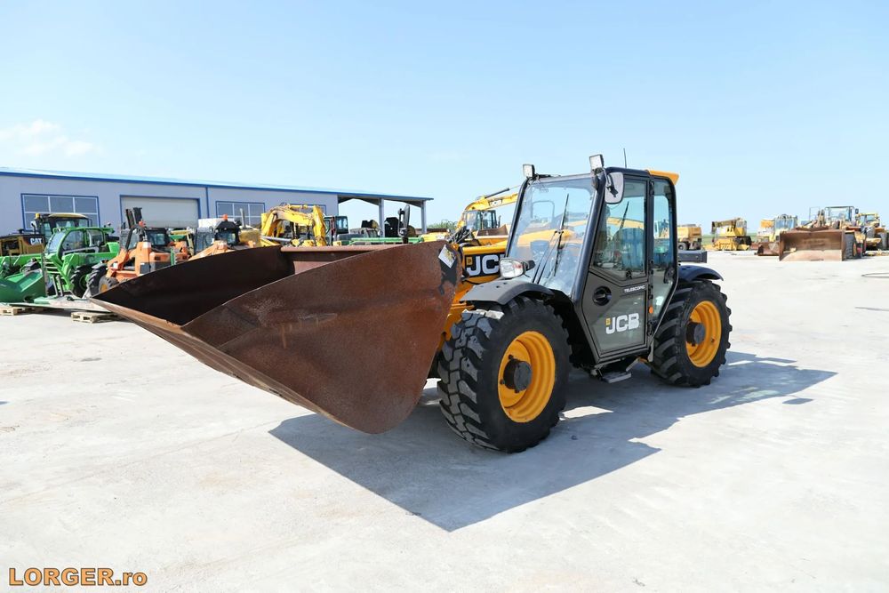 JCB 527-58 AG Incarcator telescopic JCB 527-58 AG din anul 2017, 4680 ore