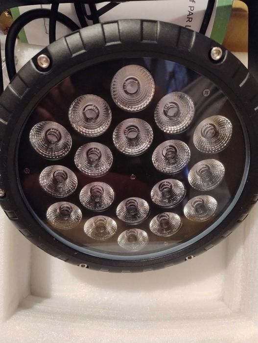 DMX 18 x 18W Водоустойчиви LED Par светлини RGBW IP67 7500lm