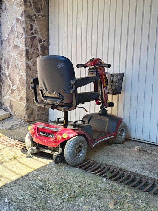 Carucior electric scuter handicap tricicleta batrani carut dizabilitat