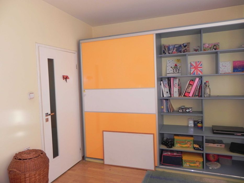 Продава се Тристаен апартамент в Русе, Дружба 2 - 136 кв.м за 640 €/кв.м - Снимка #8