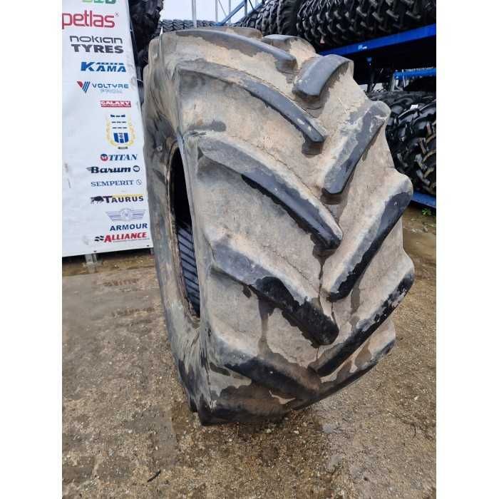Cauciucuri Continental 600/70R28 pentru John Deere și Massey Ferguson.