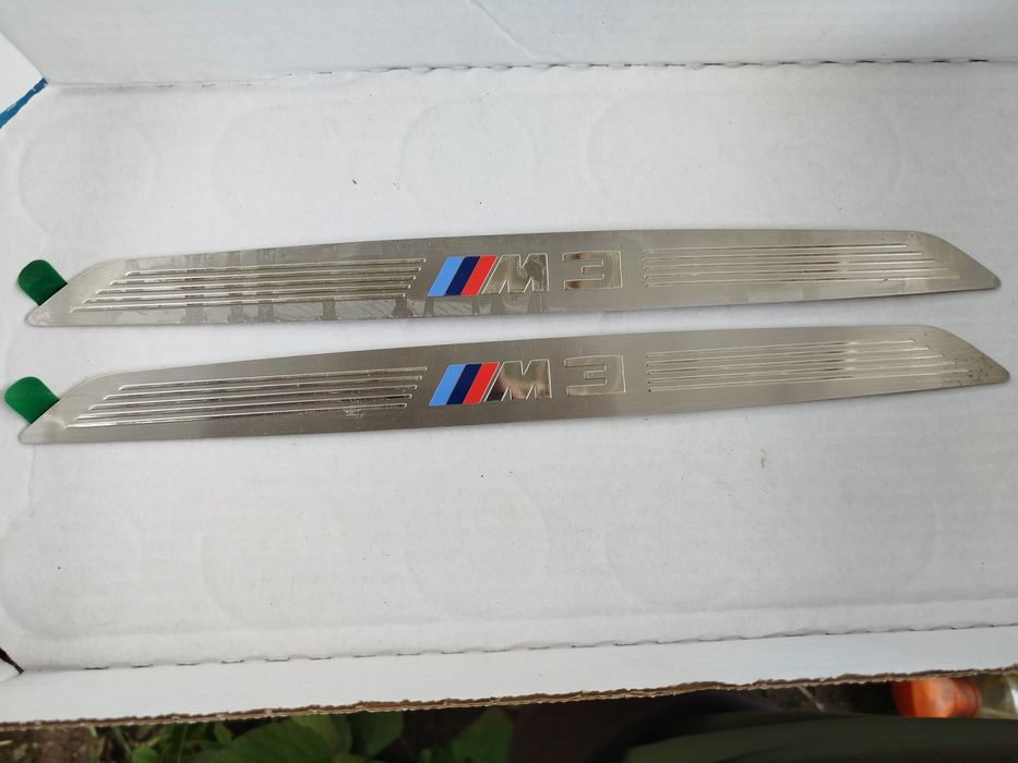 Ornamente praguri BMW