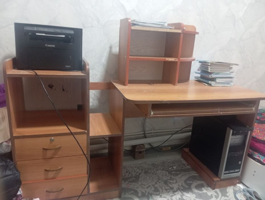 Компьютерный стол