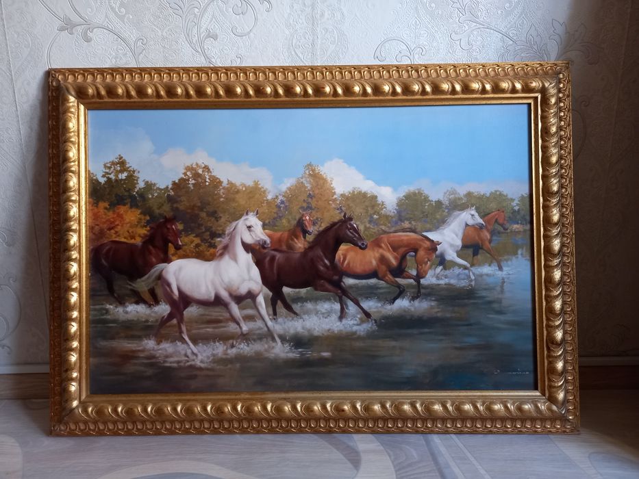Продаю настенную картину с лошадьми