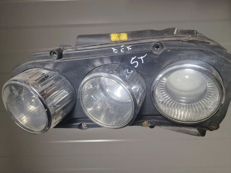 Far stanga cu xenon  complect Alfa Romeo 159