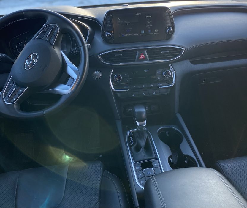 Hyundai santa fe 2019 на части
