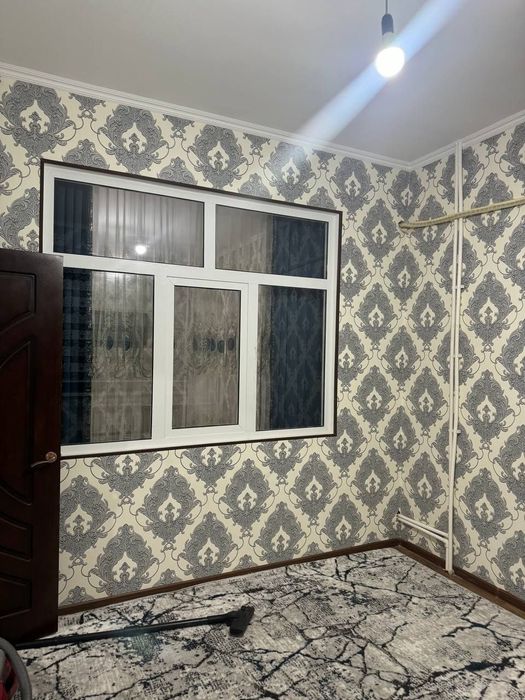 Kvartira sotiladi. Mirobod tumani 4-massiv 67-dom.