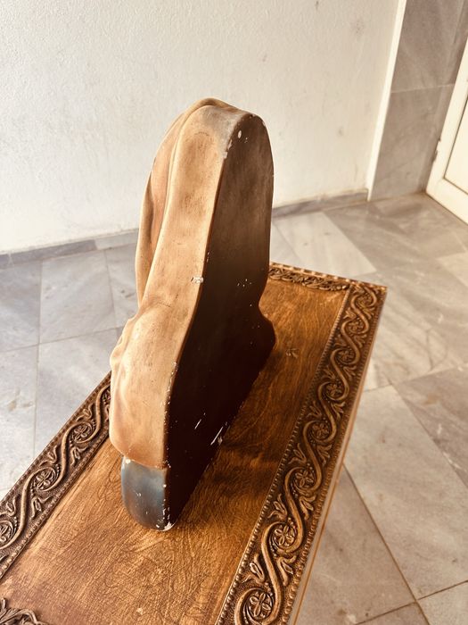 Гипсова статуя на Дева Мария от 60-те