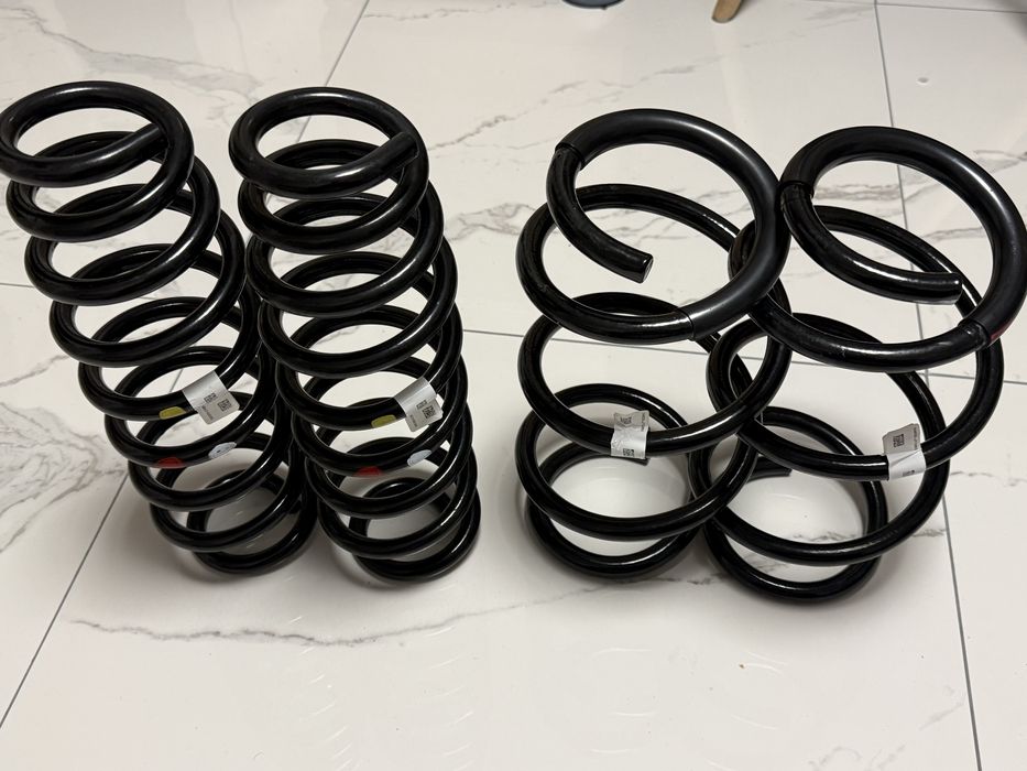 Set complet Arcuri H&R Kia Xceed/Ceed Mk3 2020-2024 Noi