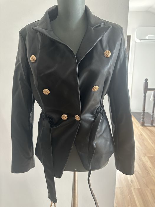 Geaca tip sacou din piele sintetica
