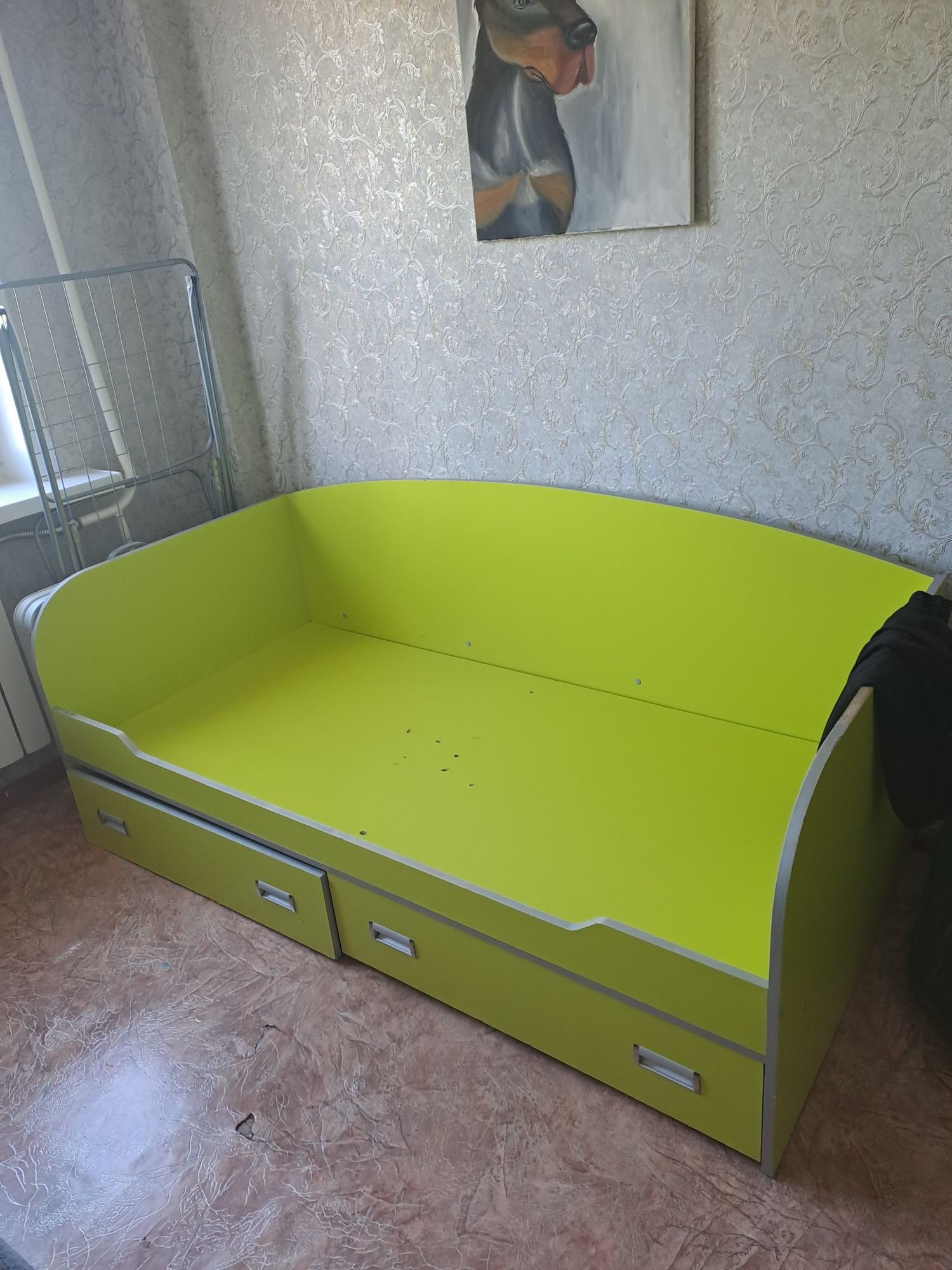 Диванчик без матраса