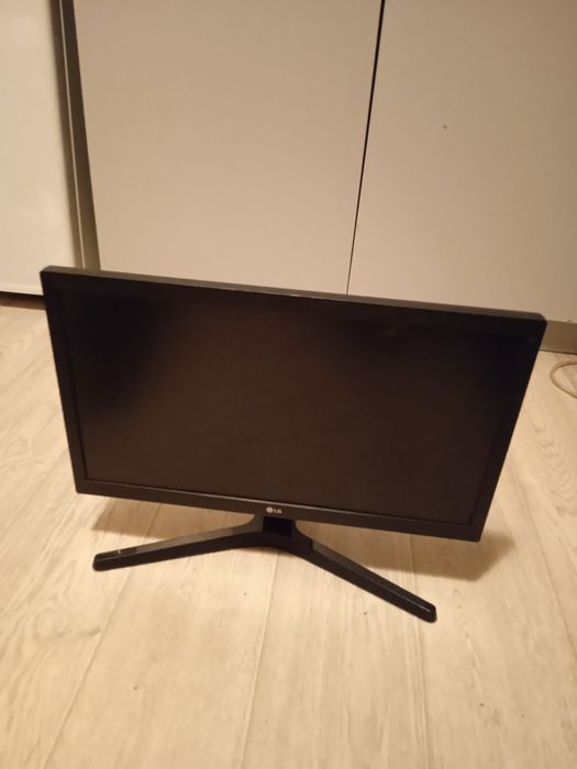 Монитор LG HDMI.