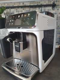 Espressor automat Phillips LatteGo seria 5400 model EP5443/90