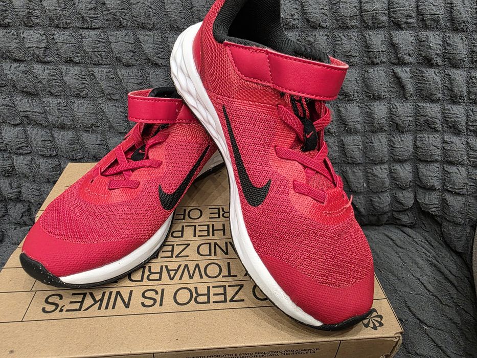 Детски маратонки Nike Revolution 6 NN размер 33,5