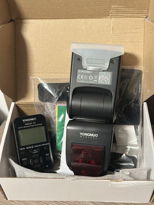 Светкавица Speedlite YN685