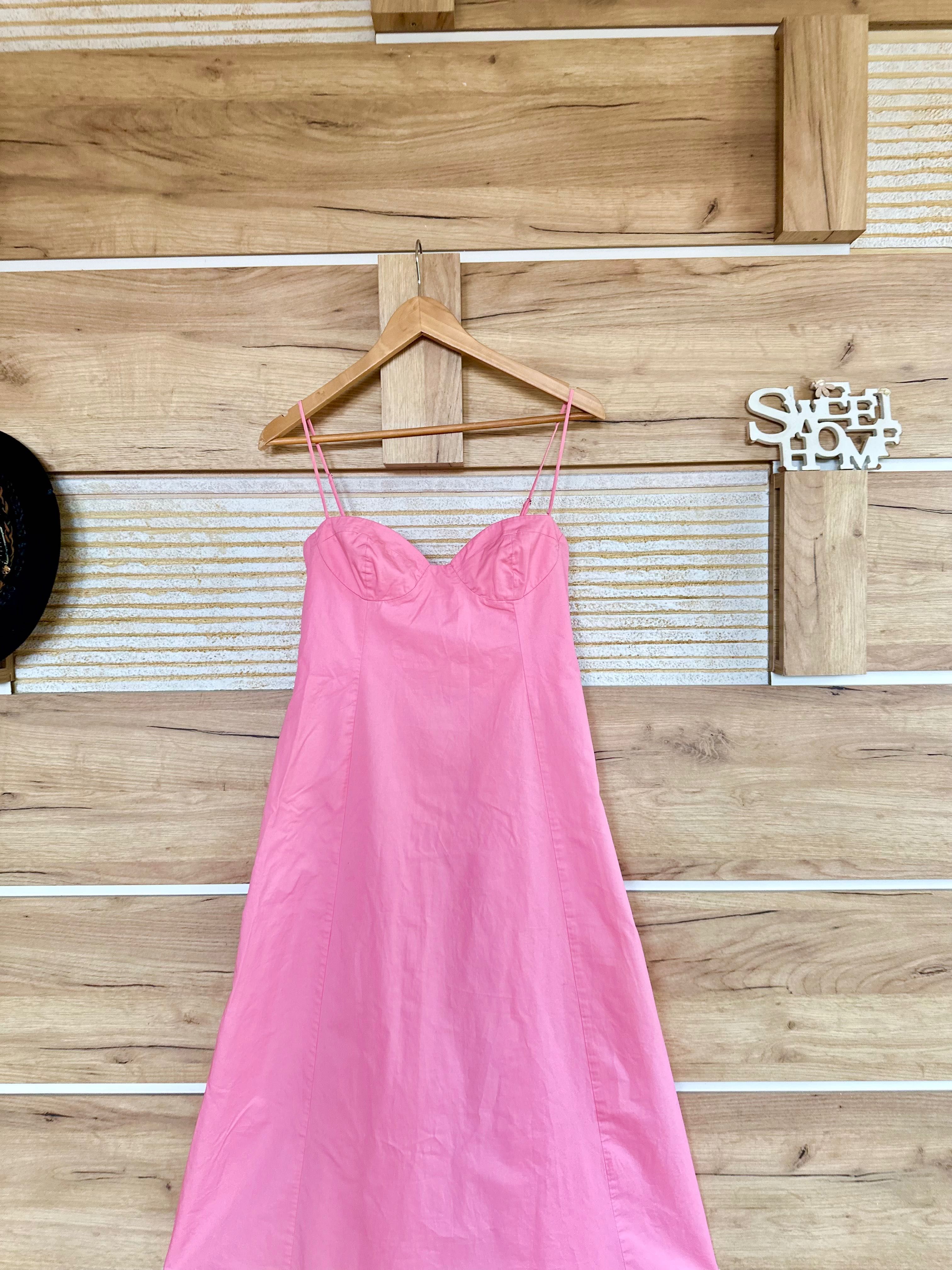 Разкошна рокля Zara суперсвеж цвят