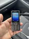 Vand telefon Samsung S5610 cu butoane