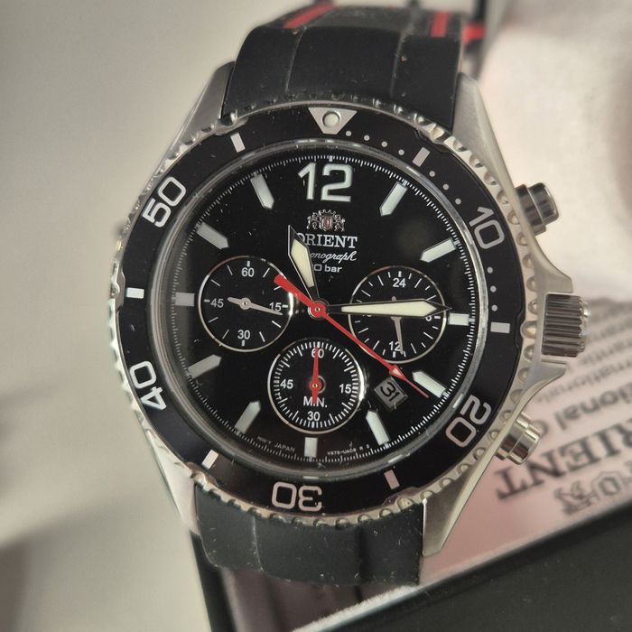 Orient cronograf solar kamasu Panda safir Cristal 43mm