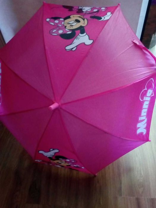 Нови детски чадъри на Дисни Принцеси и Мини Маус.