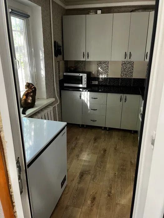 2 мкр.Продам 3 комн.кв переделанную в 4комн.