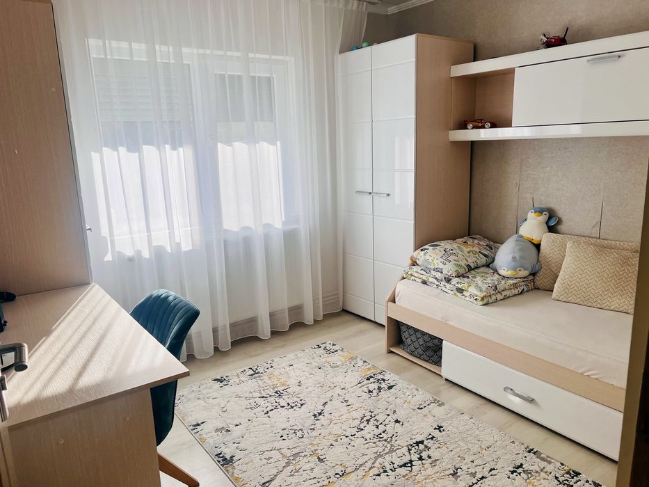 Apartament 4 camere