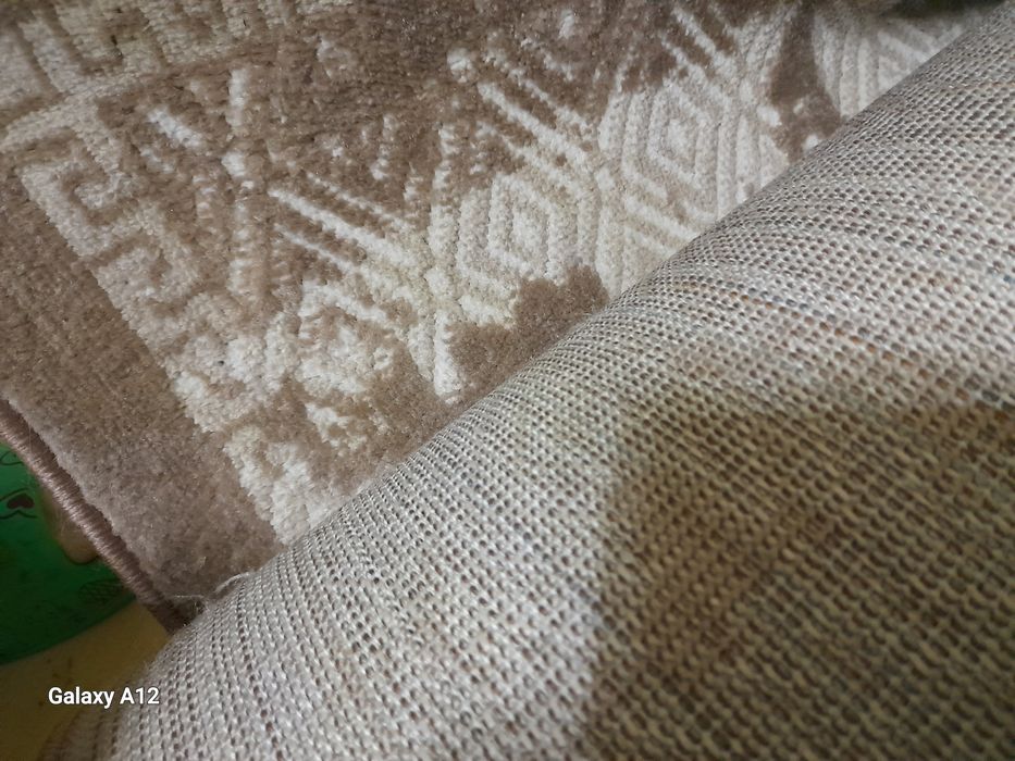 Продам палас в отличном состоянии