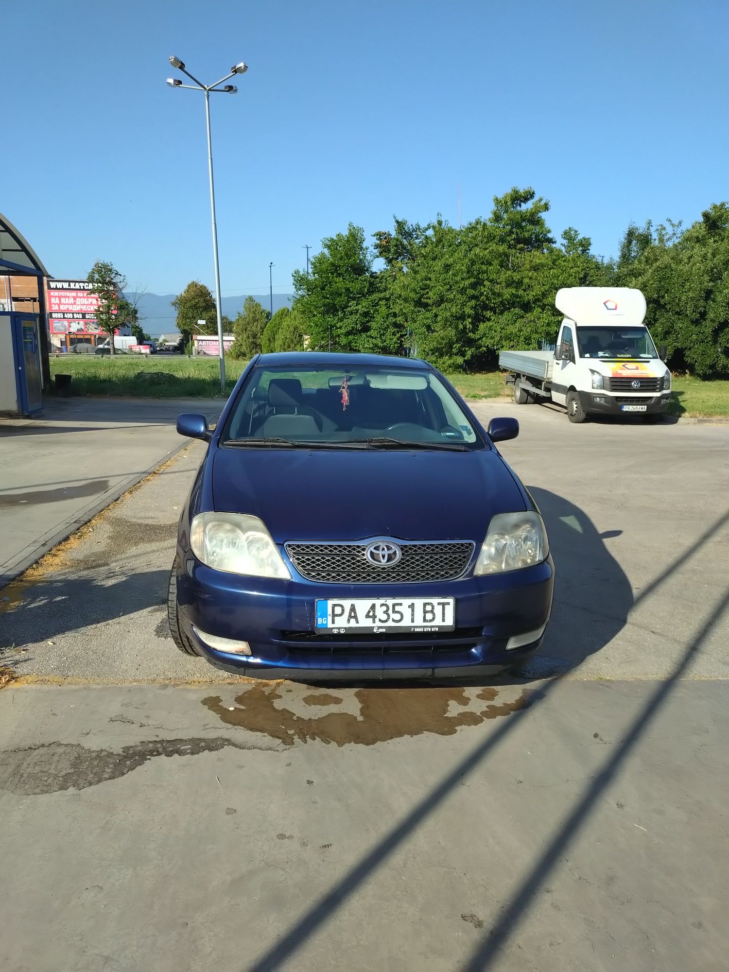 Продавам Тойота Корола седан 2002
