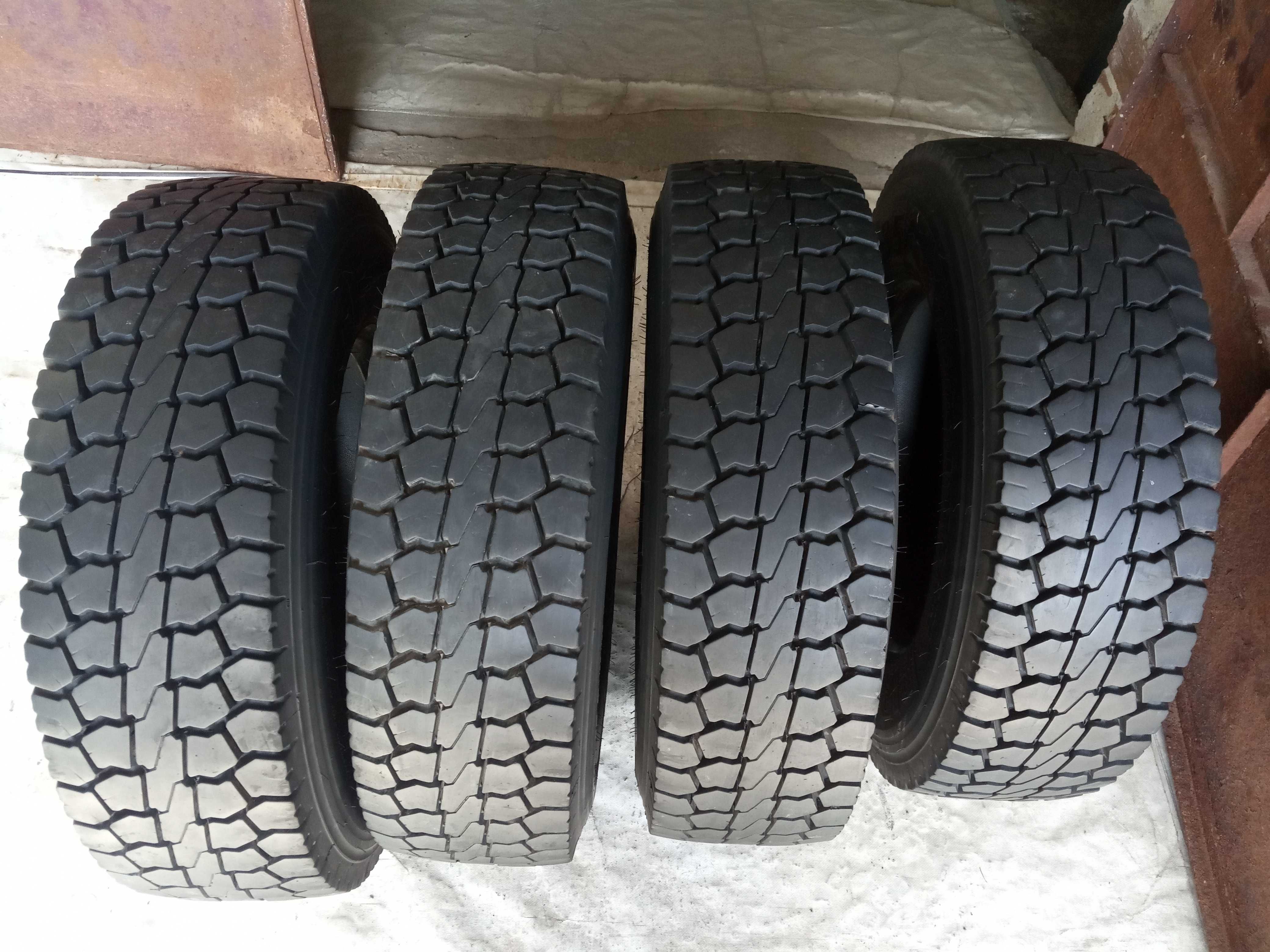 4 тежкотоварни гуми 225/75R17.5 Pirelli Amaranto TR85 129/127M M+S