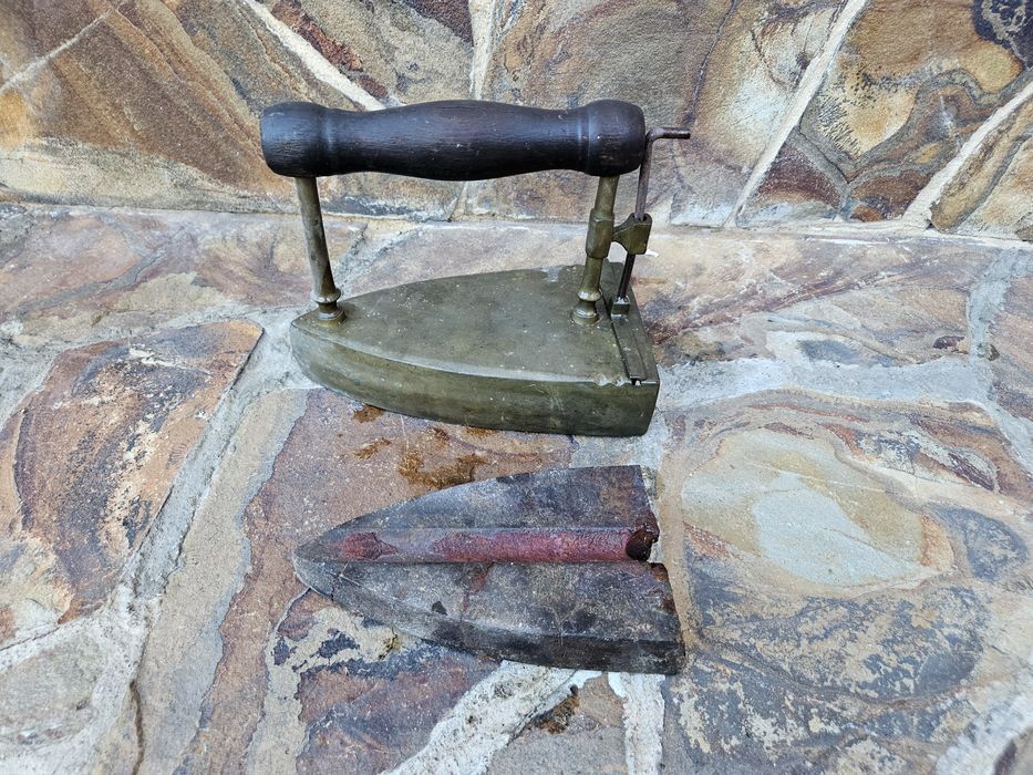 Vând călcător cupru