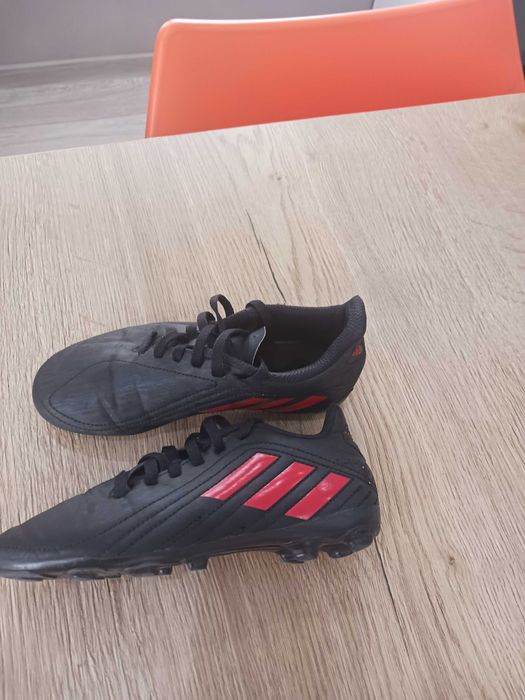 Оригинални детски футболни бутонки на Adidas deportivо