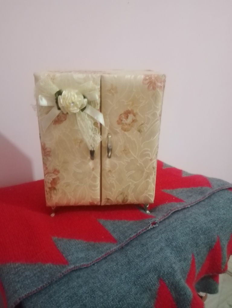 Винтидж кутии за бижута