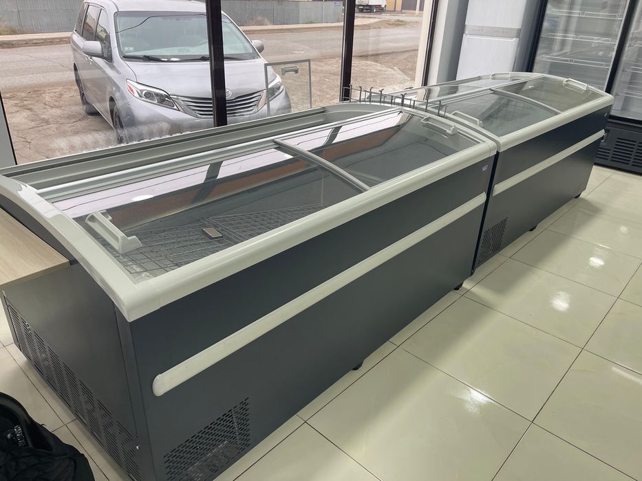 Подается морозильник Бонета Cortina Levin 2м, 2 шт