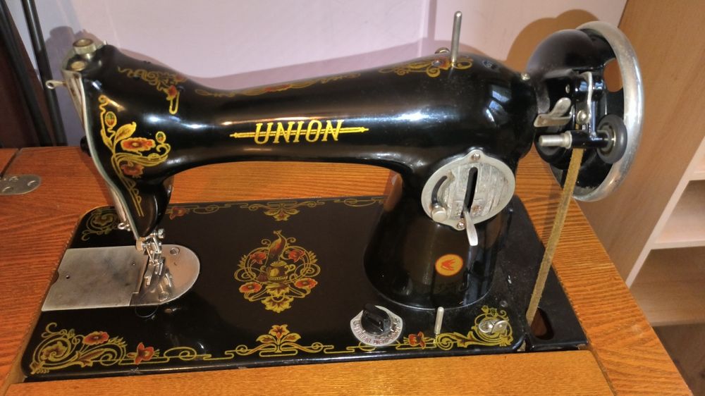 Крачна шевна машина